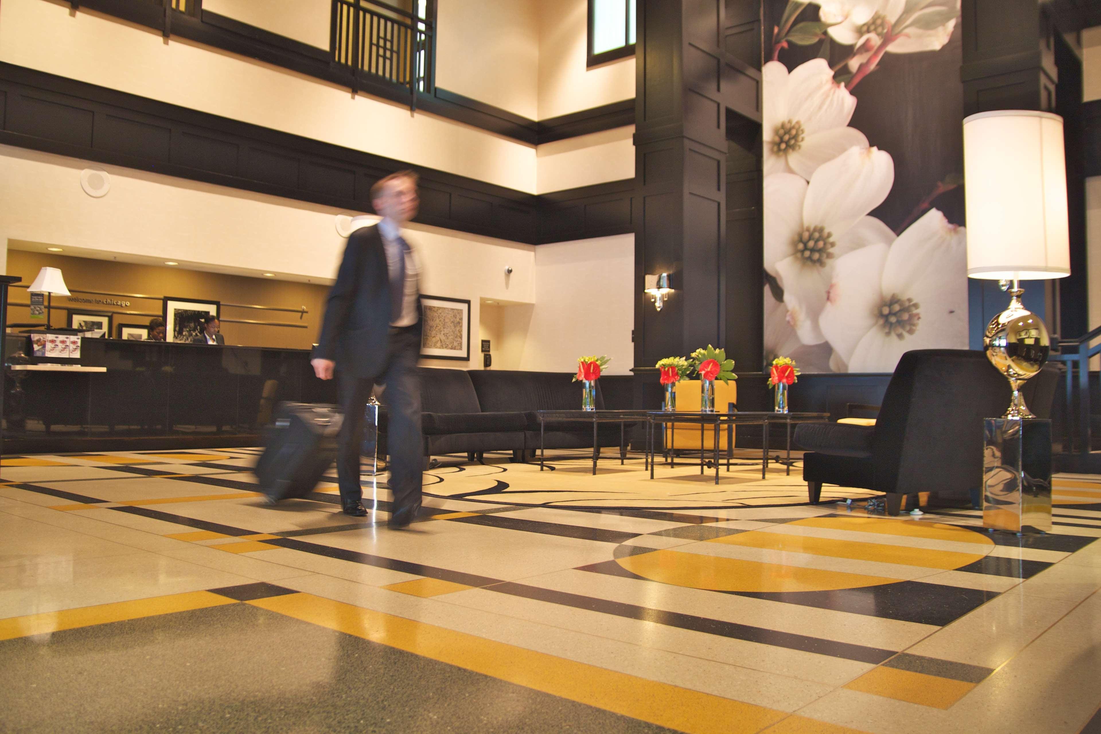 Hampton Inn & Suites Chicago-Downtown Interior photo