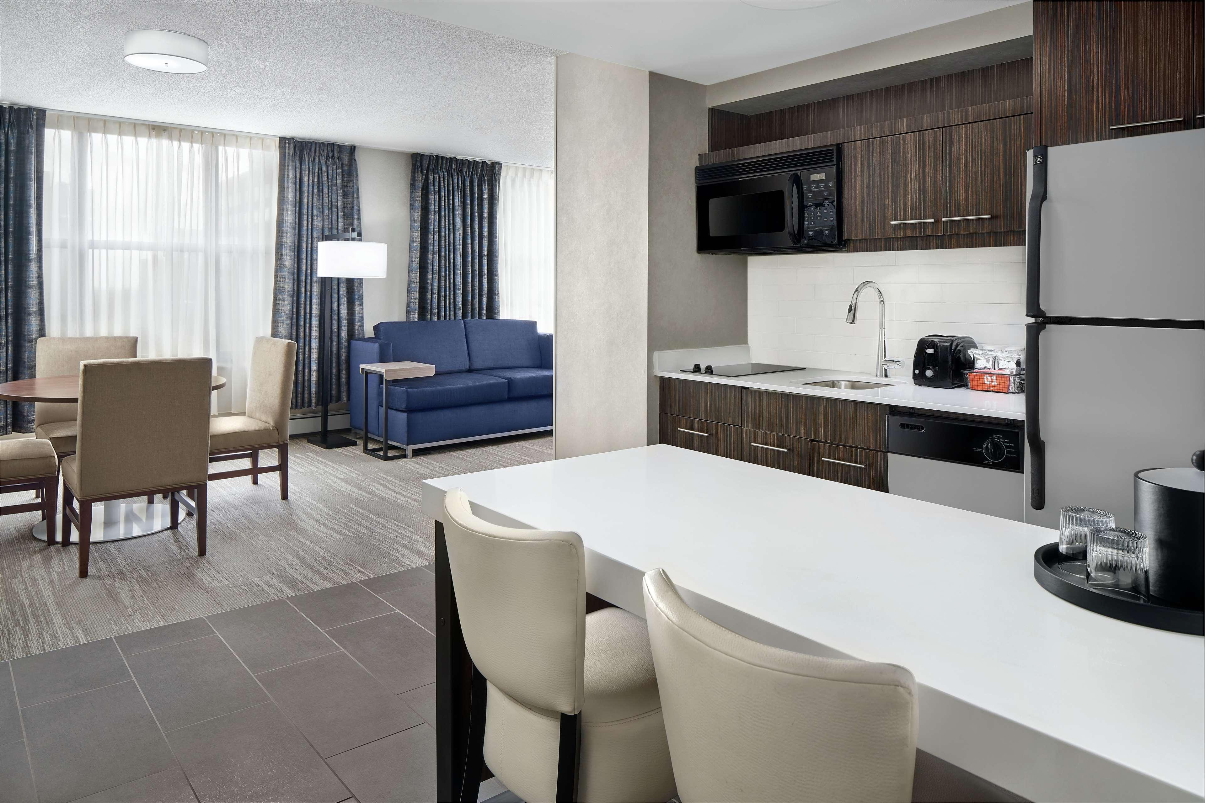 Hampton Inn & Suites Chicago-Downtown Exterior photo