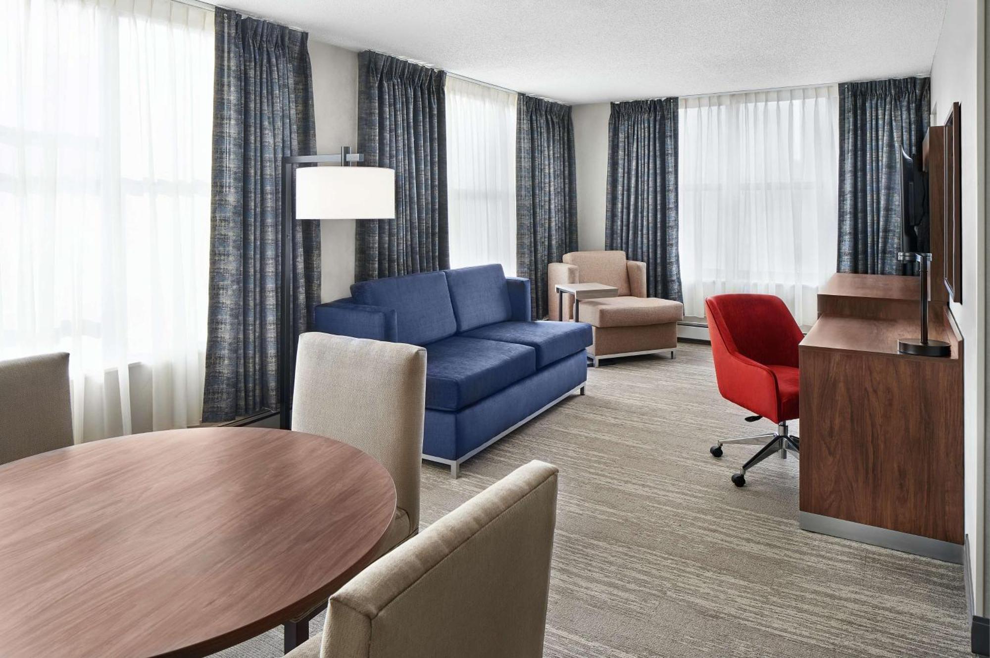 Hampton Inn & Suites Chicago-Downtown Exterior photo